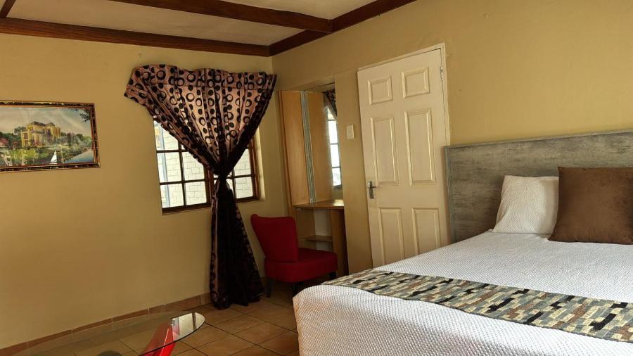 Blue Lantern Bed And Breakfast Kempton Park Bagian luar foto